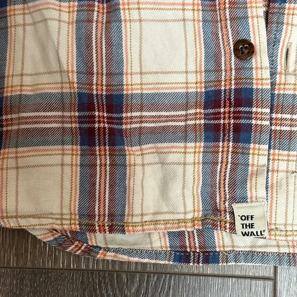 VANS Men’s button down shirt - Picture 4 of 4
